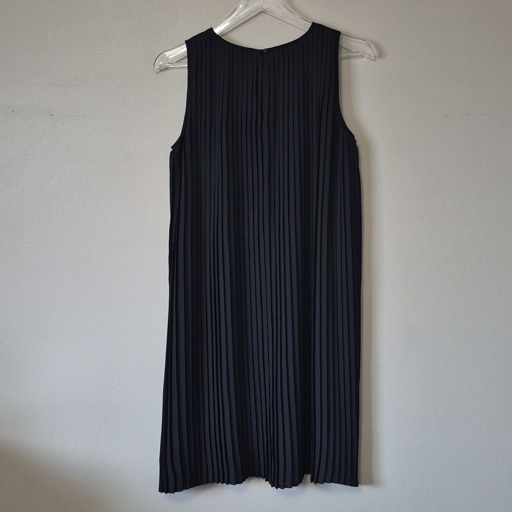 Eileen Fisher Accordian Pleated Sleeveless Shift Dress, Black, Size XS - Picture 10 of 12